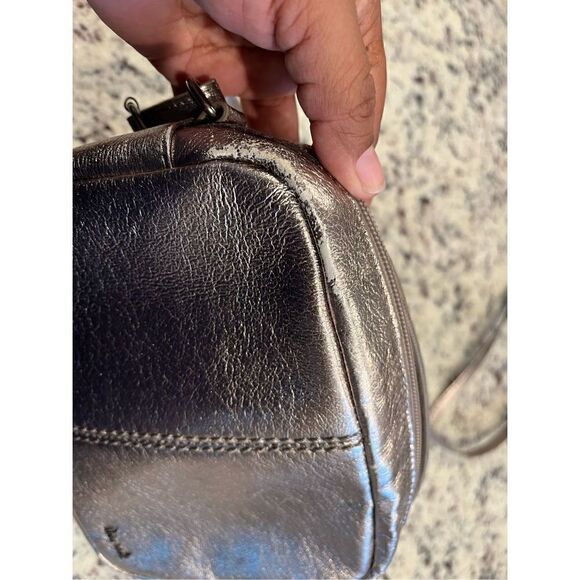 The Sak De Young Leather Camera Bag - Picture 2 of 8